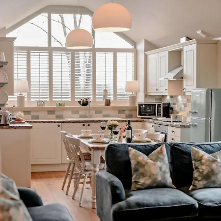 2 Bed In York Oc-91540 *