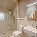 2 Bed In York Oc-91540
